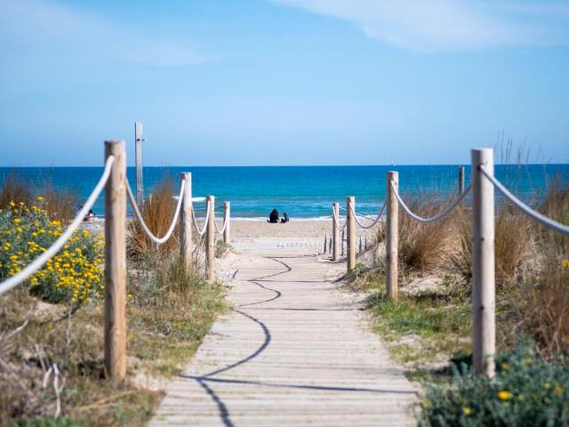 New Beside Sitges With Pool Beside Beach Vilanova i la Geltrú Exterior photo